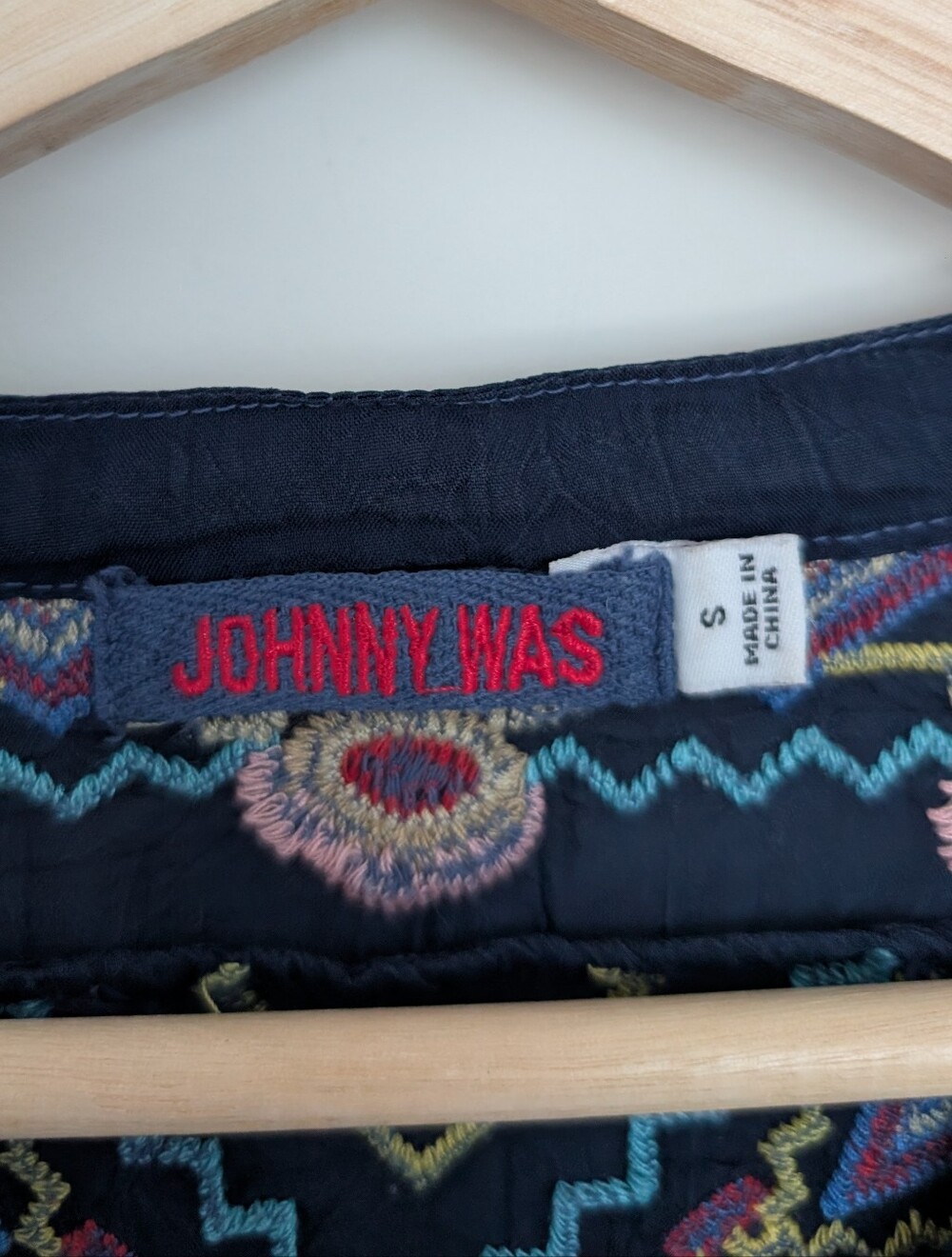 Johnny Was Blouse Women Blue Sz S Tuscany Night Embroidered Oversized Button-Up - Picture 8 of 12